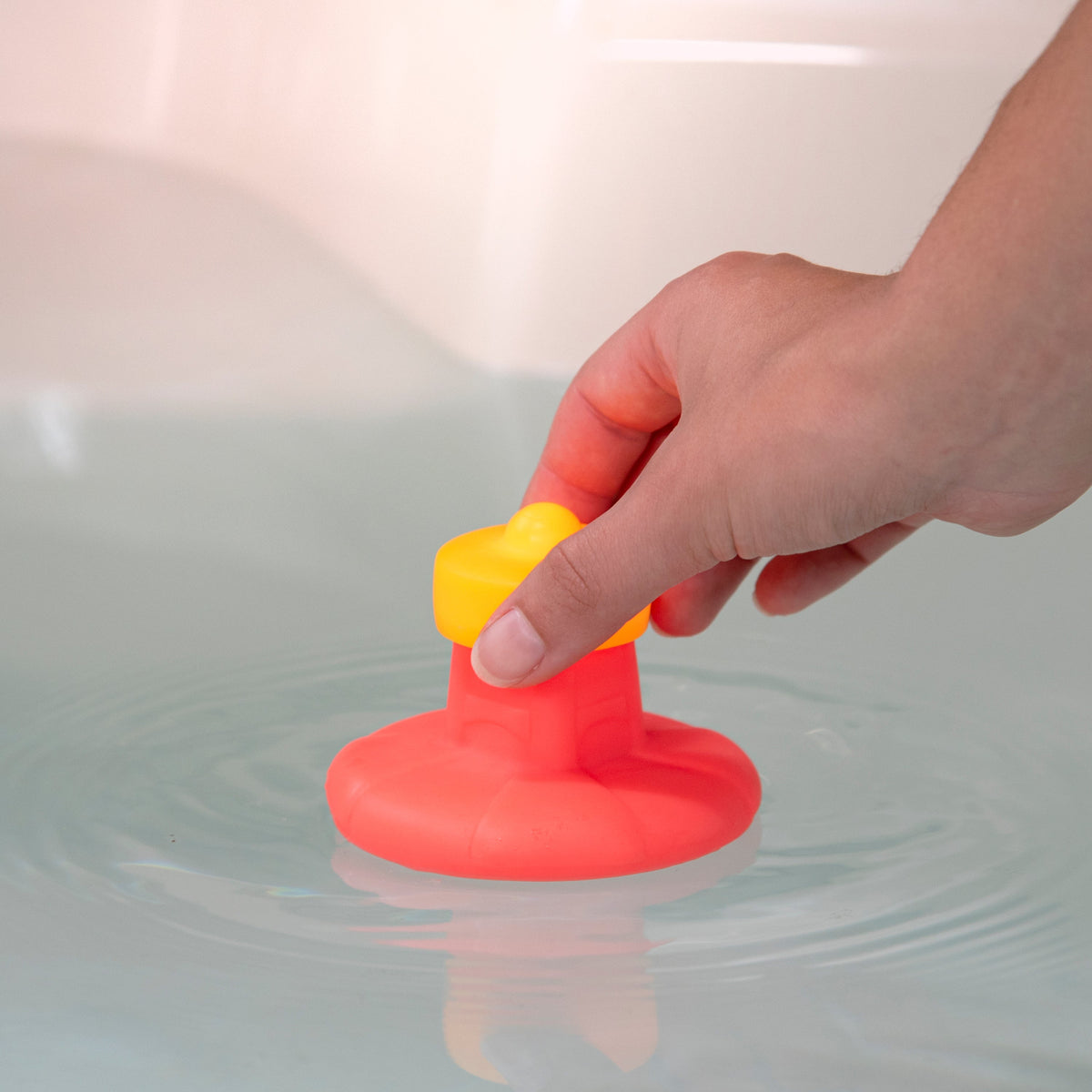 Buoy Boats Ball Squeezies