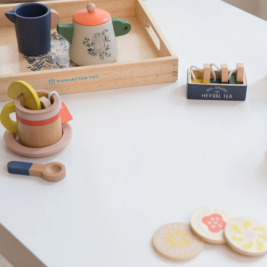 Flora Fauna Tea Set